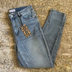 NWT High Rise Skinny Jeans